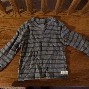 Carter’s boy 2t long sleeve top